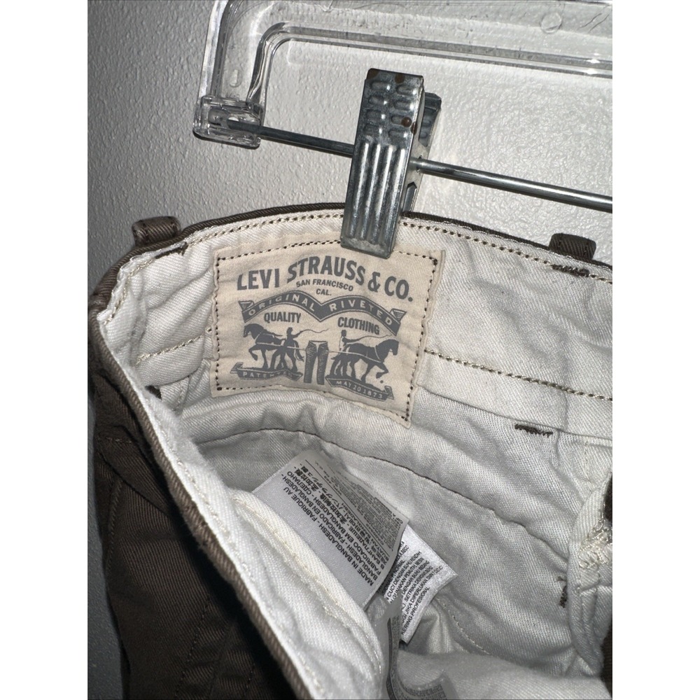 Levis Men's‎ Cargo Shorts Brown Size 33 - Picture 8 of 9